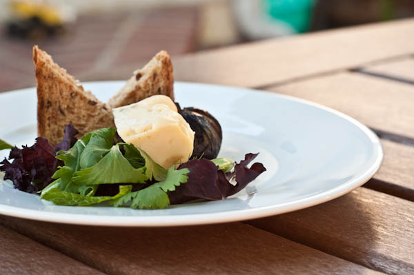 Caramelized Roasted Figs with Baby Greens and Honey Vinaigrette